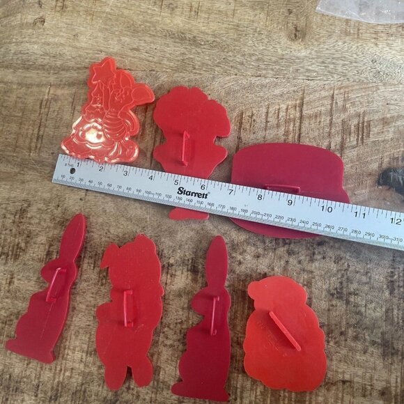 Vintage Red Holiday Cookie Cutters Pig Santa Rabbit Birthday Cake Piglet Porky - Picture 7 of 8